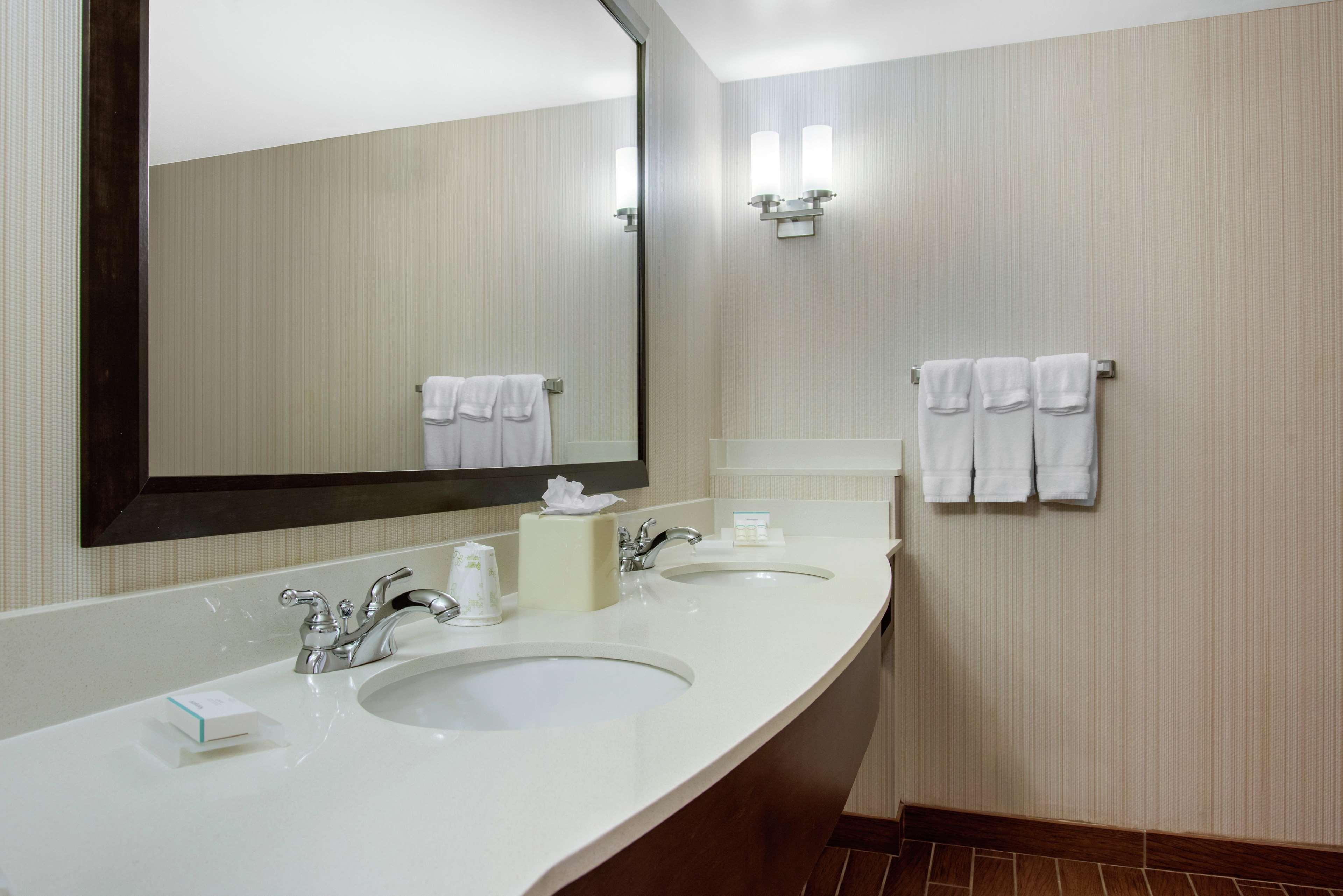 Hilton Garden Inn Portland Airport Eksteriør bilde
